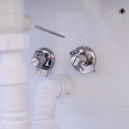 Vannes 3 voies d'un système hydraulique